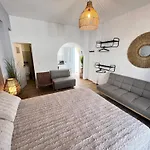 Aeolian Blu 1 * Parikia (Paros)